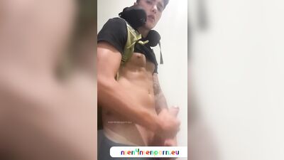 Watch Warren Godman's solo session with cum in the toilet - 2 hours late!