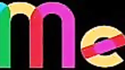 Angel Dario Garcia wakes up her lover Melvin Moore with a surprise