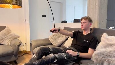 Samuele Cunto & Ema_ilbiondo take turns on the cock while enjoying a SAME CRUSH