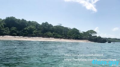 Hotalex6's bareback anal adventure on the beach with danielmontoya