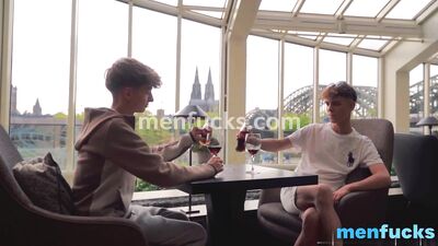 Bareback cumshots in the name of European pornstars: Onlycedric & Twinky_Leo