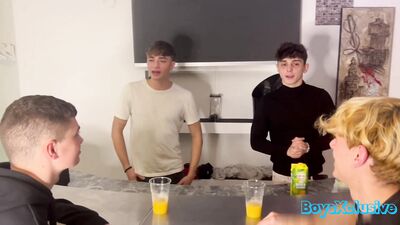 Edoardo Fresia & Samuele Cunto share a bareback anal session with Twinks