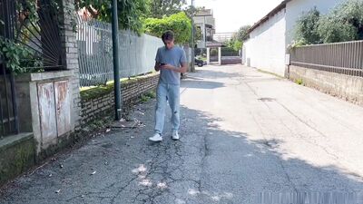 Edoardo Fresia gets seduced by a hot dude for a hot solo video