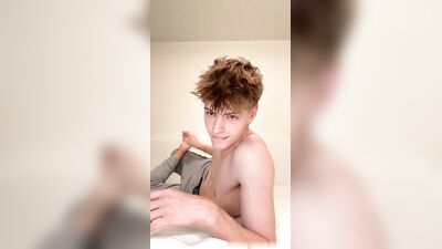 AnEpicBoy Puts On A Show On Onlyfans Live Show + Cumshot