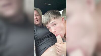 Sexy Twink NotAShyBoi Giving Head To Daddy Billy